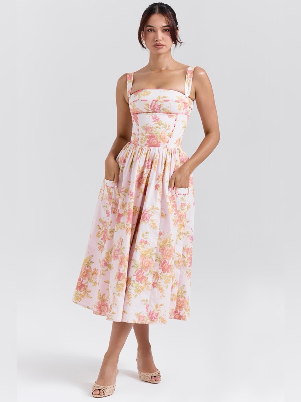 HOUSEOFCB 'Vivien' Peach
Poppy Print Cotton Midi
Sundress/Size S-US(F)4-6 - Picture 4 of 16